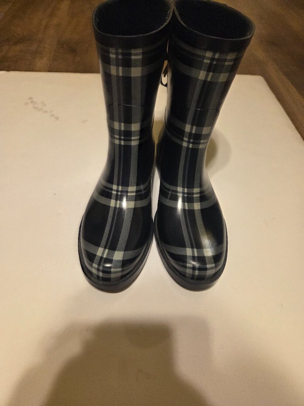 Crown & Ivy Navy Plain Rain Boots with Bow Detail on the Back-Size 7
